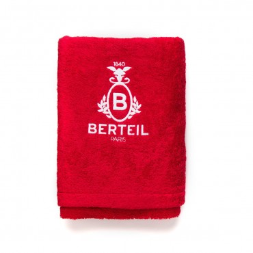 Serviette de bain rouge