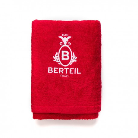 Serviette de bain rouge